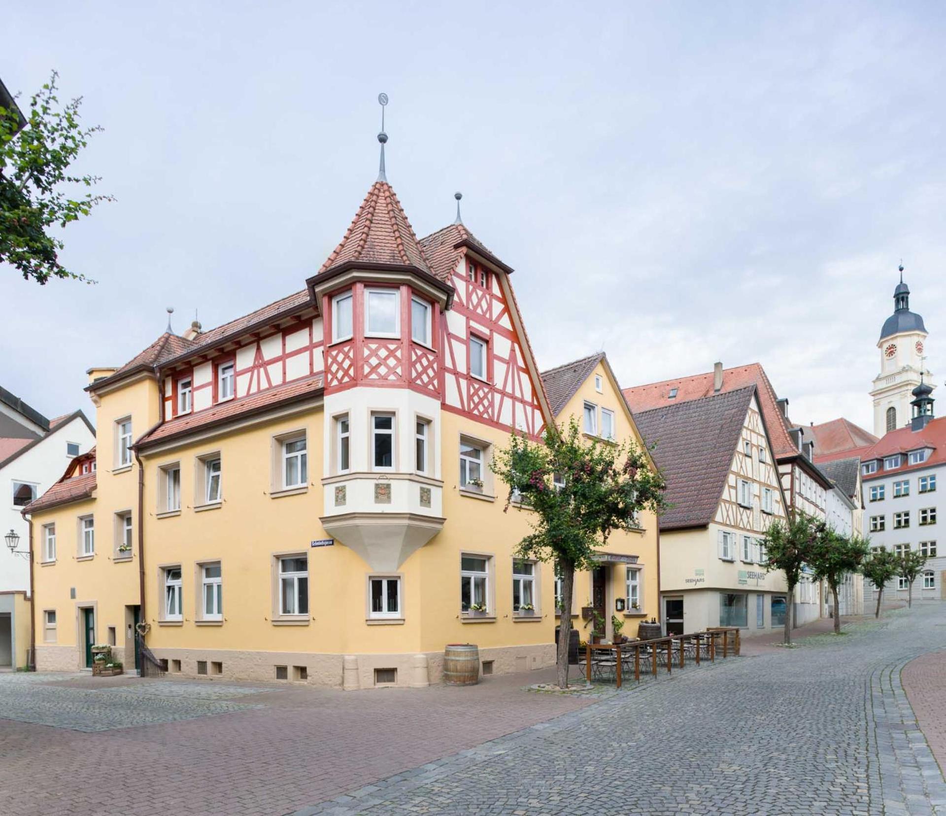 Hotel Zur Traube Uffenheim Exterior photo
